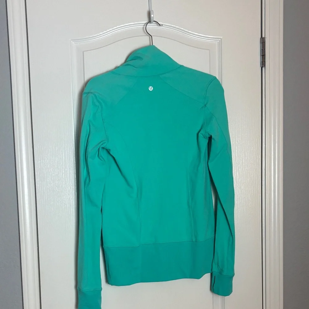 Lululemon In Stride Jacket - Picture 3 of 5